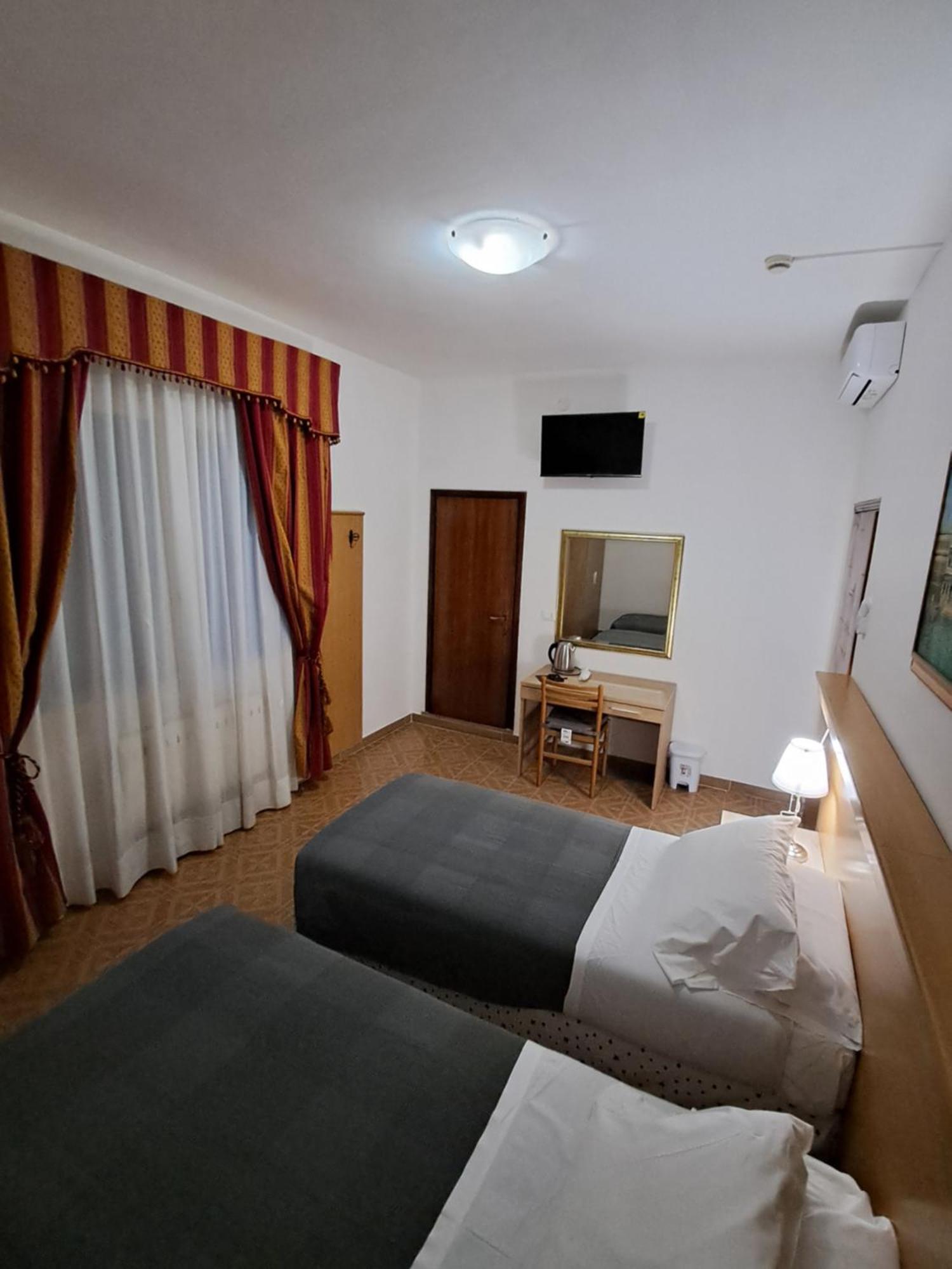 Hotel Tito 2 Mestre Eksteriør bilde
