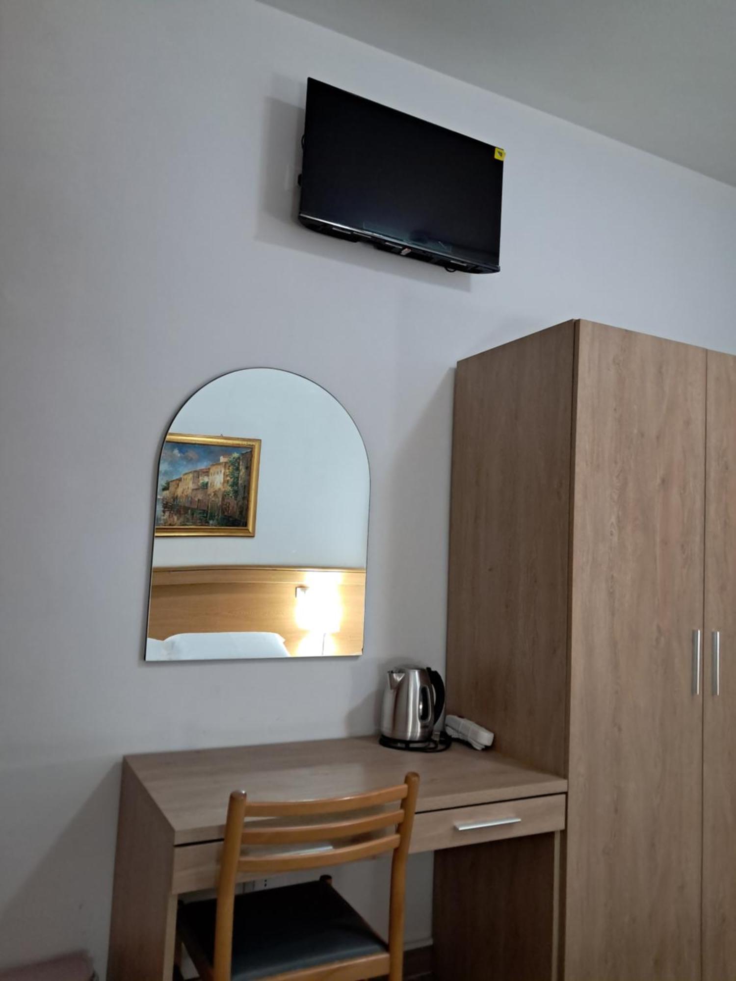 Hotel Tito 2 Mestre Eksteriør bilde