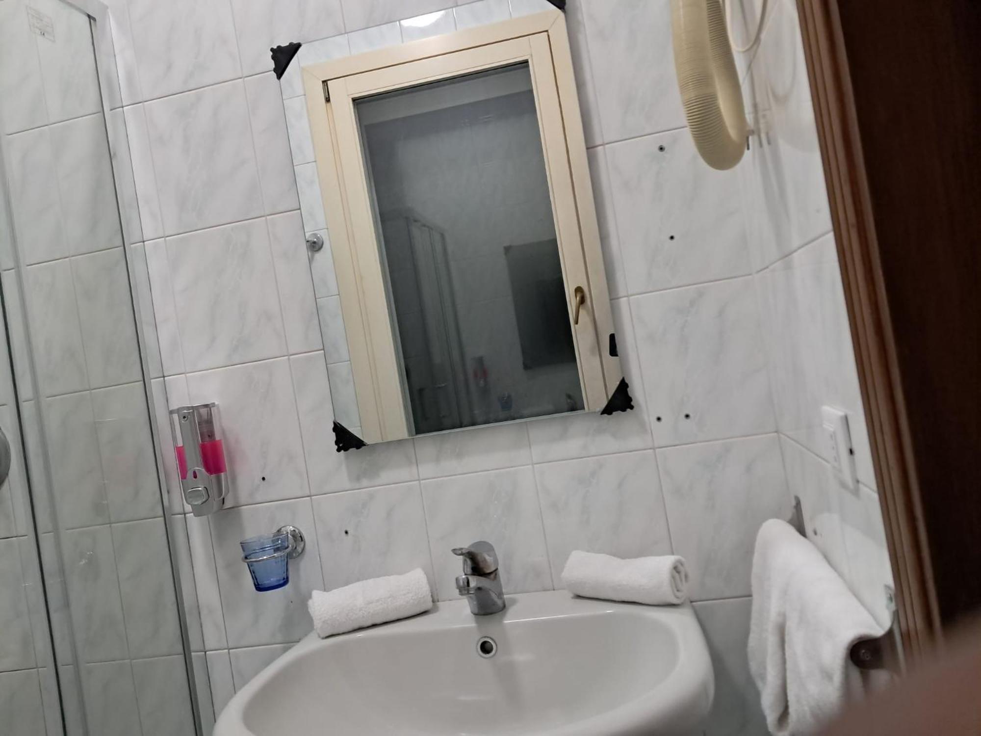 Hotel Tito 2 Mestre Eksteriør bilde
