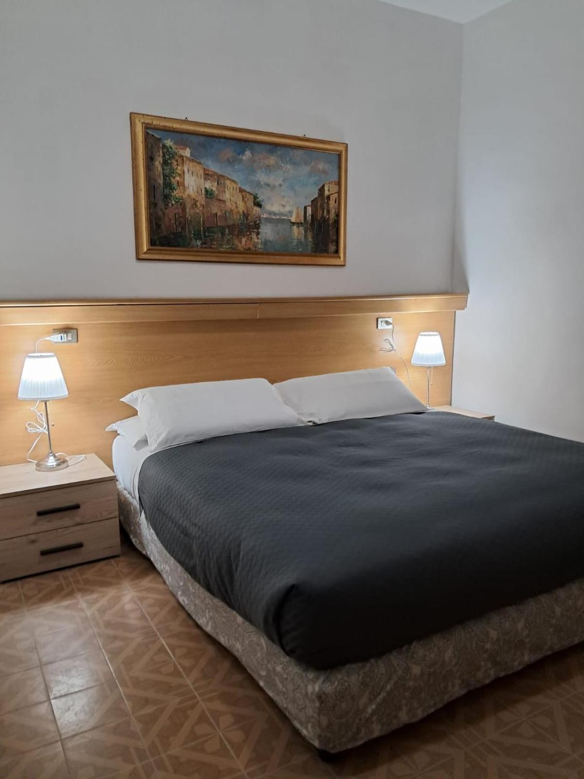 Hotel Tito 2 Mestre Eksteriør bilde